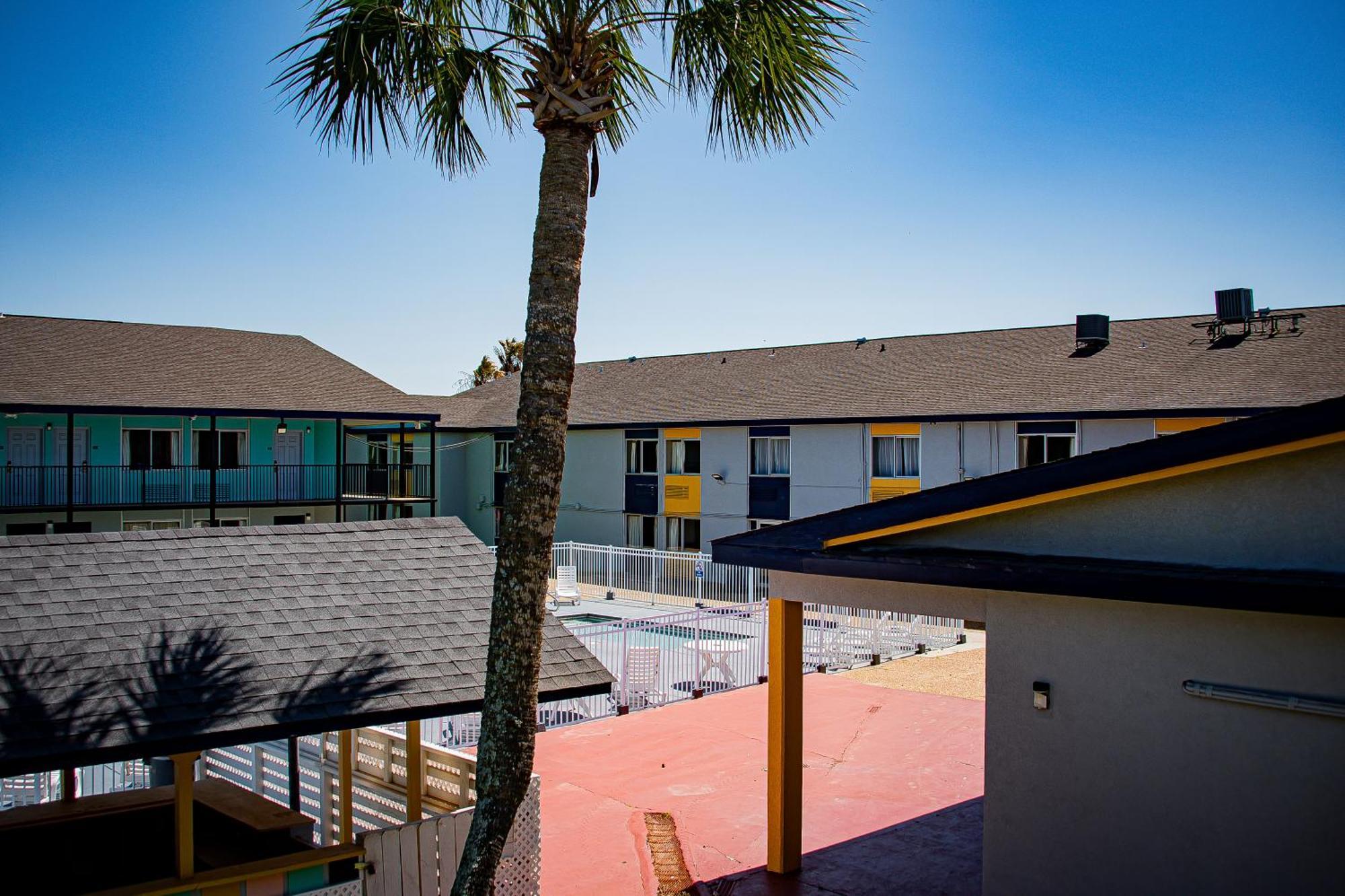 Super 8 By Wyndham Biloxi Motel Dış mekan fotoğraf